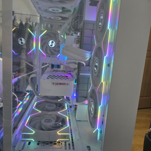 9800x3d 5070 1200w x870e 리안리세팅