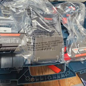 보쉬 새상품 gdx18v-200 임팩렌치 드라이버