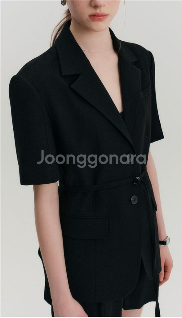 룩캐스트 EMMA LINEN STRAP JAKET 블랙--1
