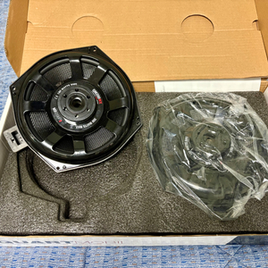 BMW 언더 시트 서브우퍼 MBQUART F8X M2