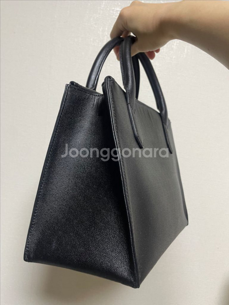 질스튜어트 블랙 스퀘어 토트백&숄더백 여성 가방--7