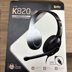 Britz K820 헤드셋 여러개