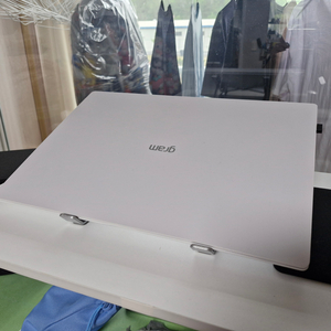 LG 그램 17 프로 3050 메모리 32기가 팝니다.