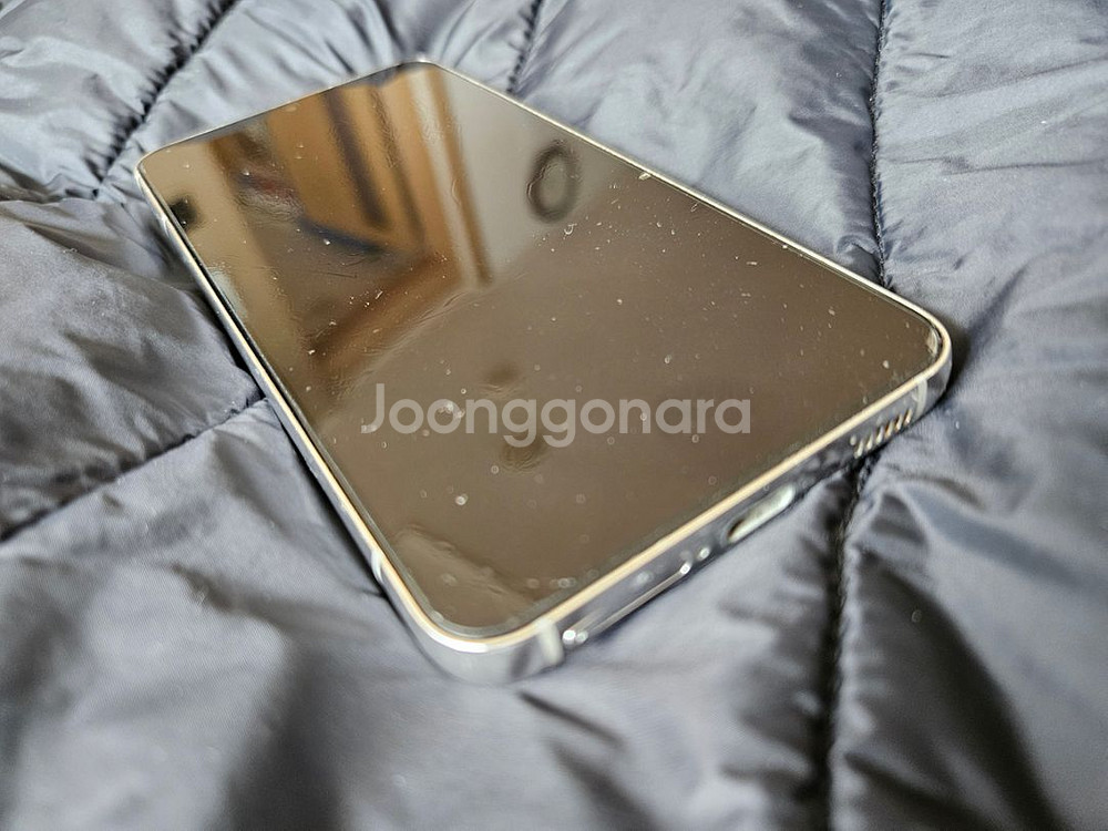SKT 갤럭시 S22 팬텀화이트 256GB--8