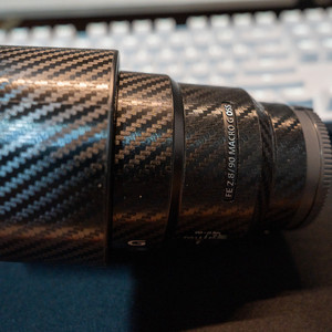sony 90mm f2.8 렌즈 팝니다.