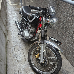 울프r125cc 15년식
