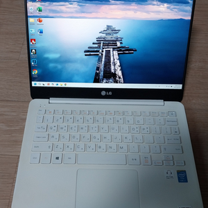 엘지그램 i7 8G SSD256G 13.3인치 정품인증