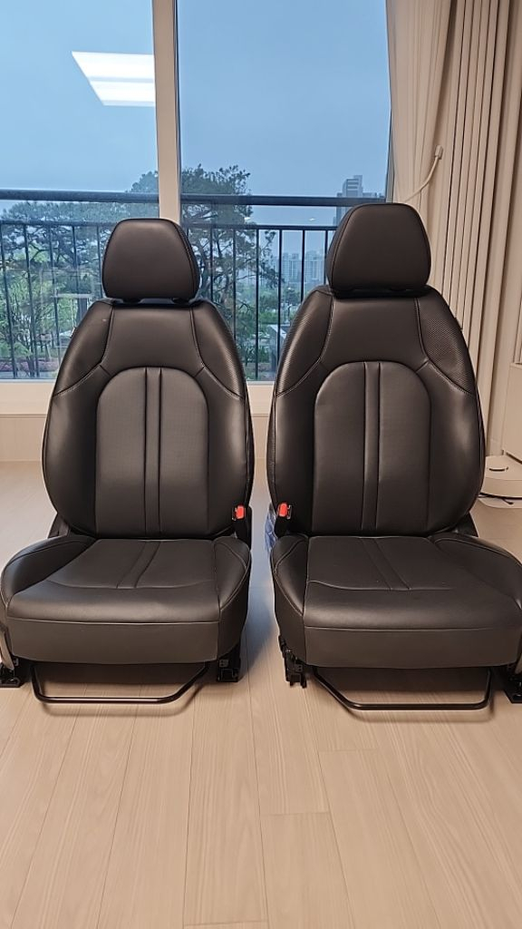 쏘나타 DN8 운전석 시트만 판매 합니다 이미지