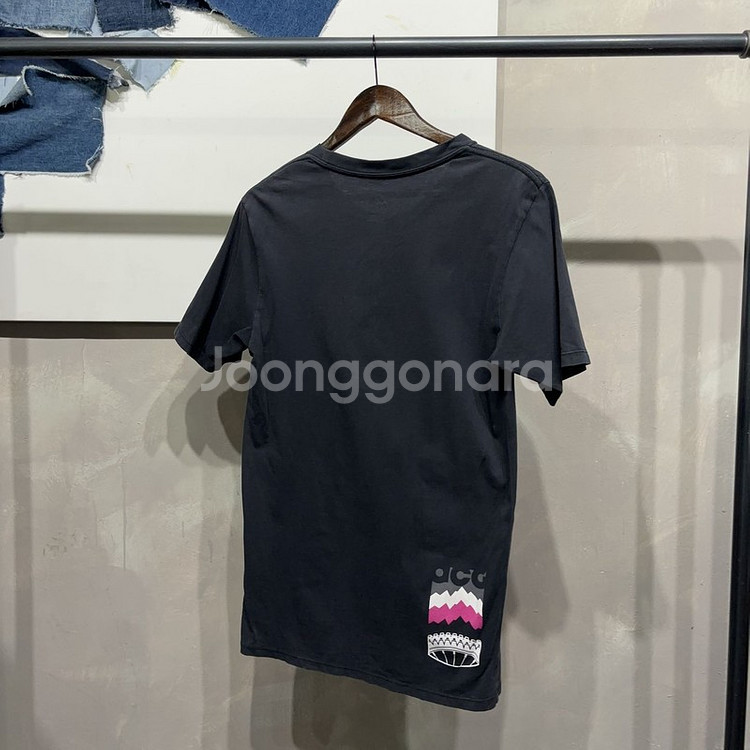 (95) 나이키 ACG 캐주얼 스트릿 프린팅 반팔티--1