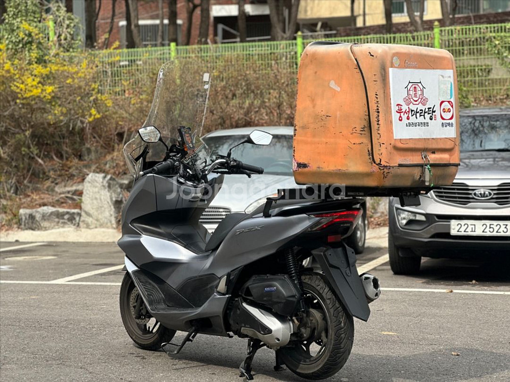 혼다 PCX125/2022년식/ABS/짧은키로수 판매--2