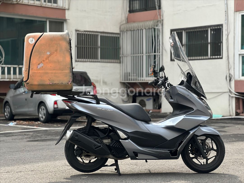 혼다 PCX125/2022년식/ABS/짧은키로수 판매--5