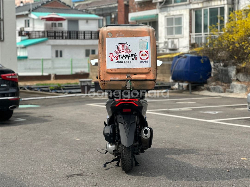 혼다 PCX125/2022년식/ABS/짧은키로수 판매--3