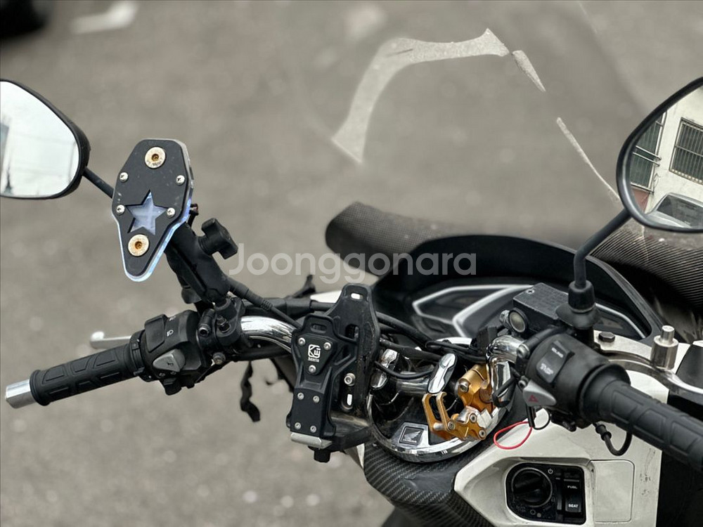 혼다 PCX125/2020년식/깔끔한컨디션/짧은키로수--7