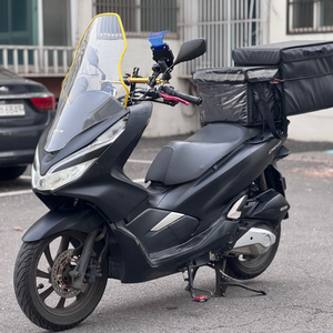 혼다 PCX125/2018년식/깔끔한컨디션/짧은키로수