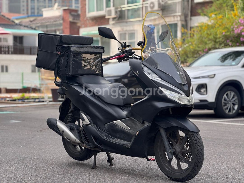 혼다 PCX125/2018년식/깔끔한컨디션/짧은키로수--7