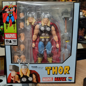 MAFEX 마펙스 토르 코믹스 버전