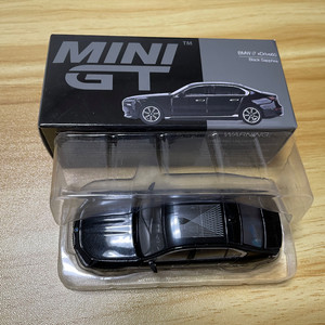 미니지티 BMW I7 블랙 판매합니다.