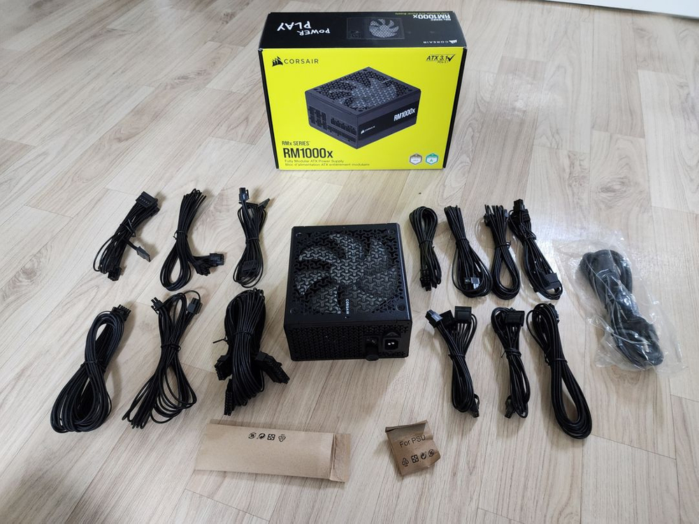 CORSAIR RM1000x ATX3.1 파워--0