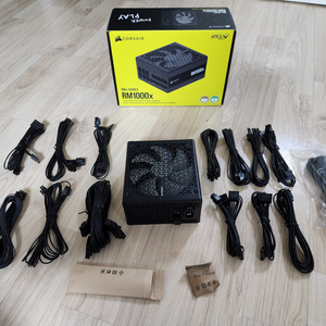 CORSAIR RM1000x ATX3.1 파워