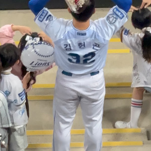 5/4 일요일 두산 vs 삼성 3연석 구해요ㅠㅠㅠ