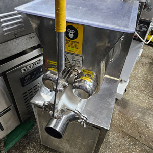 고릴라 완전자동 냉면 반죽기 7kg MD-2200 판매