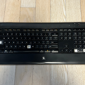 로지텍 K800 영문키보드 키캡 부품용 판매
