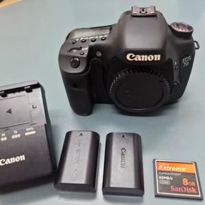 캐논 DSLR EOS 7D 바디 팝니다