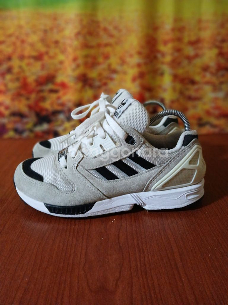 아디다스 ZX8000 여성스니커즈 235--1