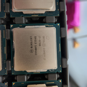 i7 9700. cpu 팝니다