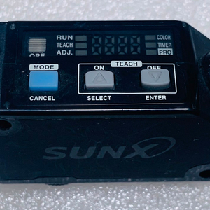 SUNX. LX-101.