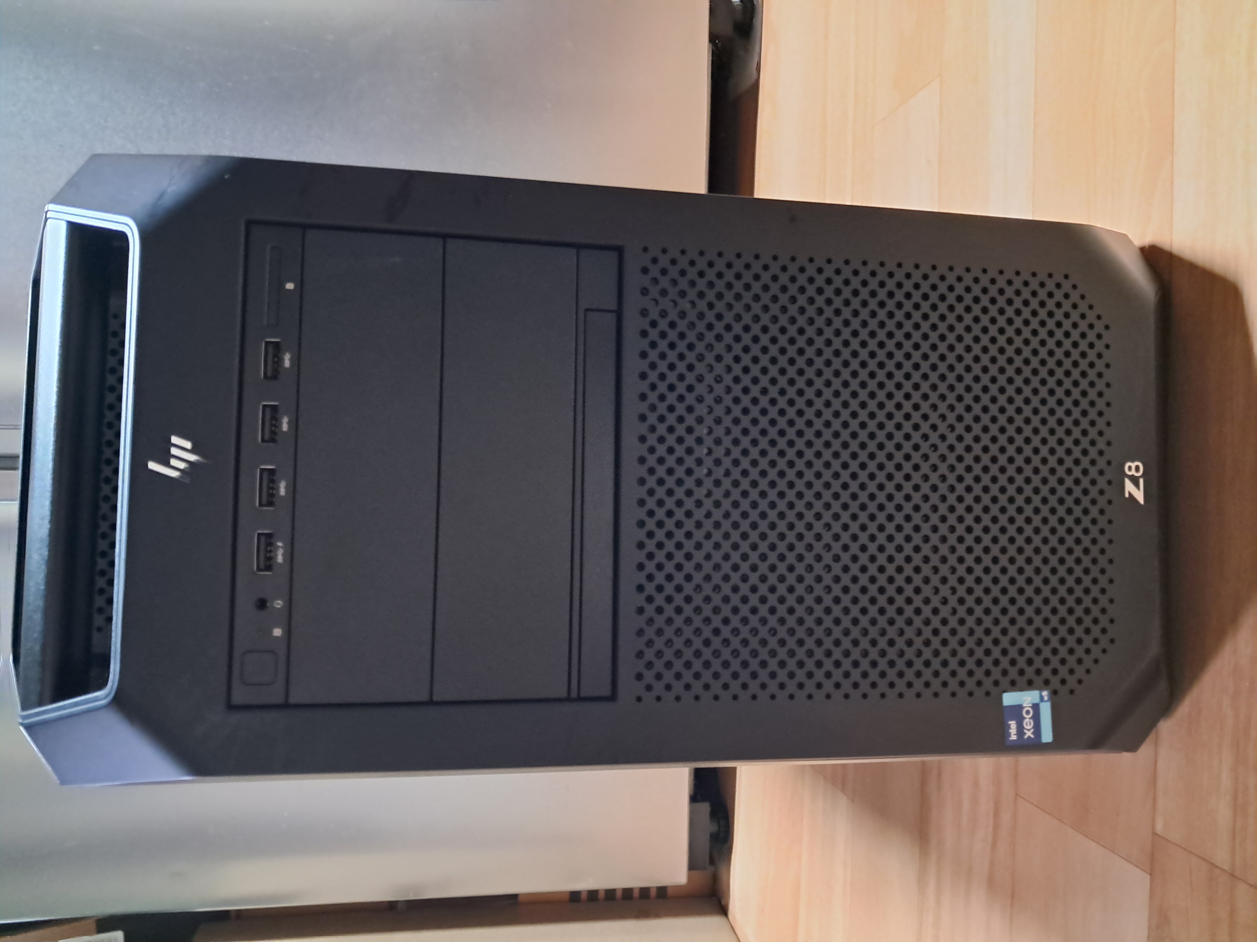 HP Z8 G5 Fury Workstation 민트급