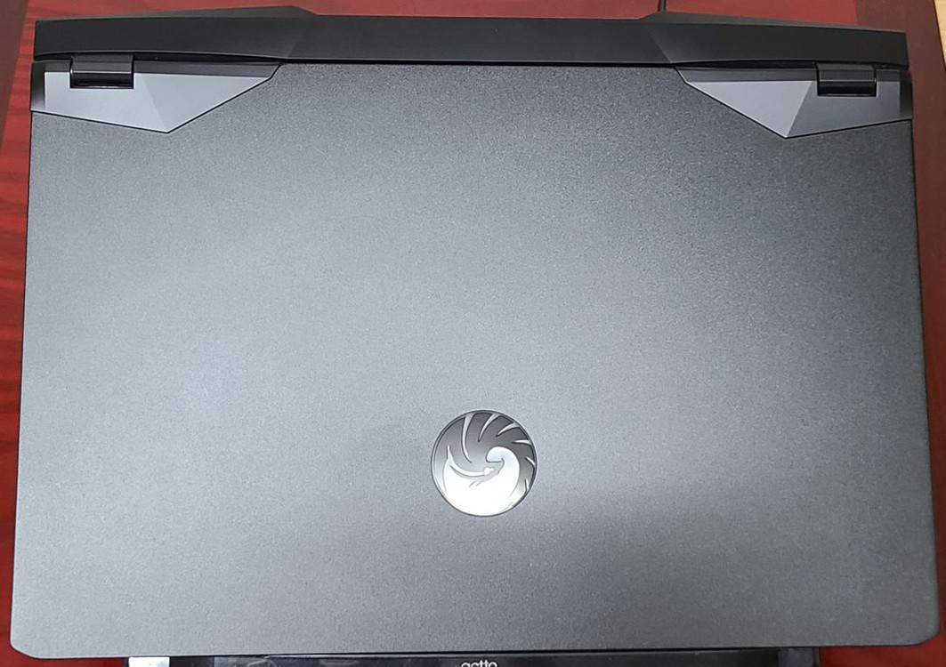 MSI Alpha 17 RTX4070 노트북--1