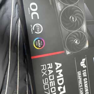 RX 9070xt TUF 라데온 그래픽카드