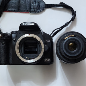 캐논 카메라 450d 와 18-55mm 렌즈 팝니다.