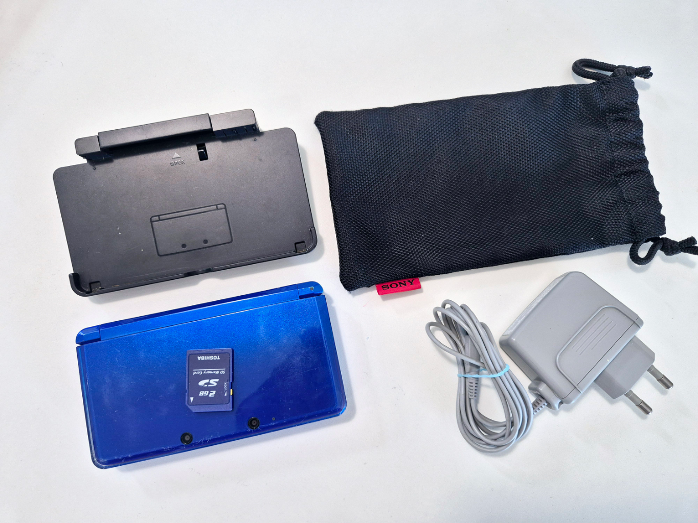 닌텐도 구3ds 블루 (정품충전기, 충전보조플레이트)