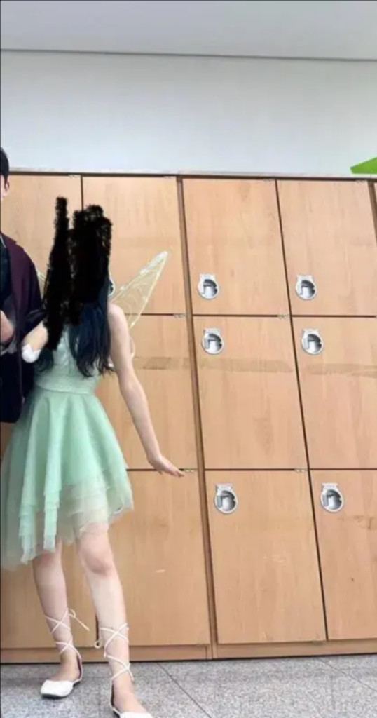 팅커벨 졸업사진 대여 이미지