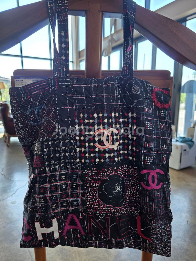 샤넬 폴더블 체인 토트백--3