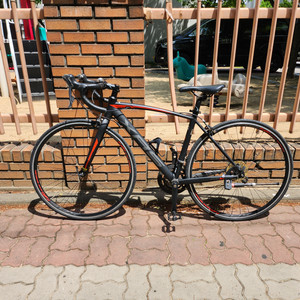 700C XRS 16 로드 자전거