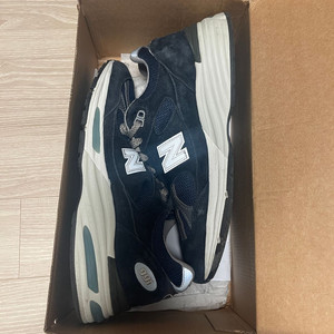 뉴발란스 / 991 v2 / 네이비 255