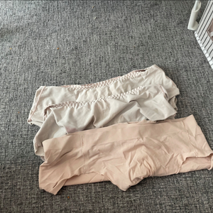베이지 살색팬티 삼각 1개택포