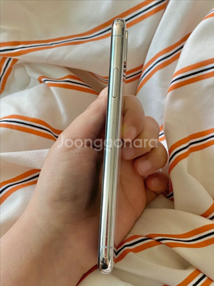 아이폰xs 64기가 화이트 오늘만이가격--8