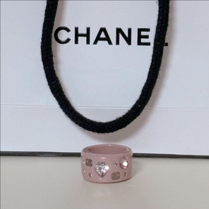 샤넬 빈티지 하트 핑크 아크릴 링 발레코어반지