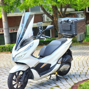 20년식 더뉴 PCX125 배달세팅 화이트 팝니다