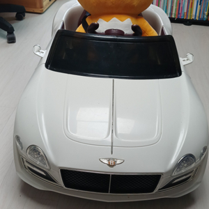 자녀를 위한 벤틀리 전동차
