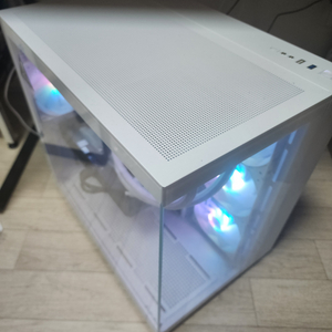 RTX 4070 Ti SUPER 게이밍 PC 판매합니다