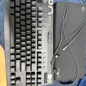 지슈라 2 + PRO X TKL 스피드라이트
