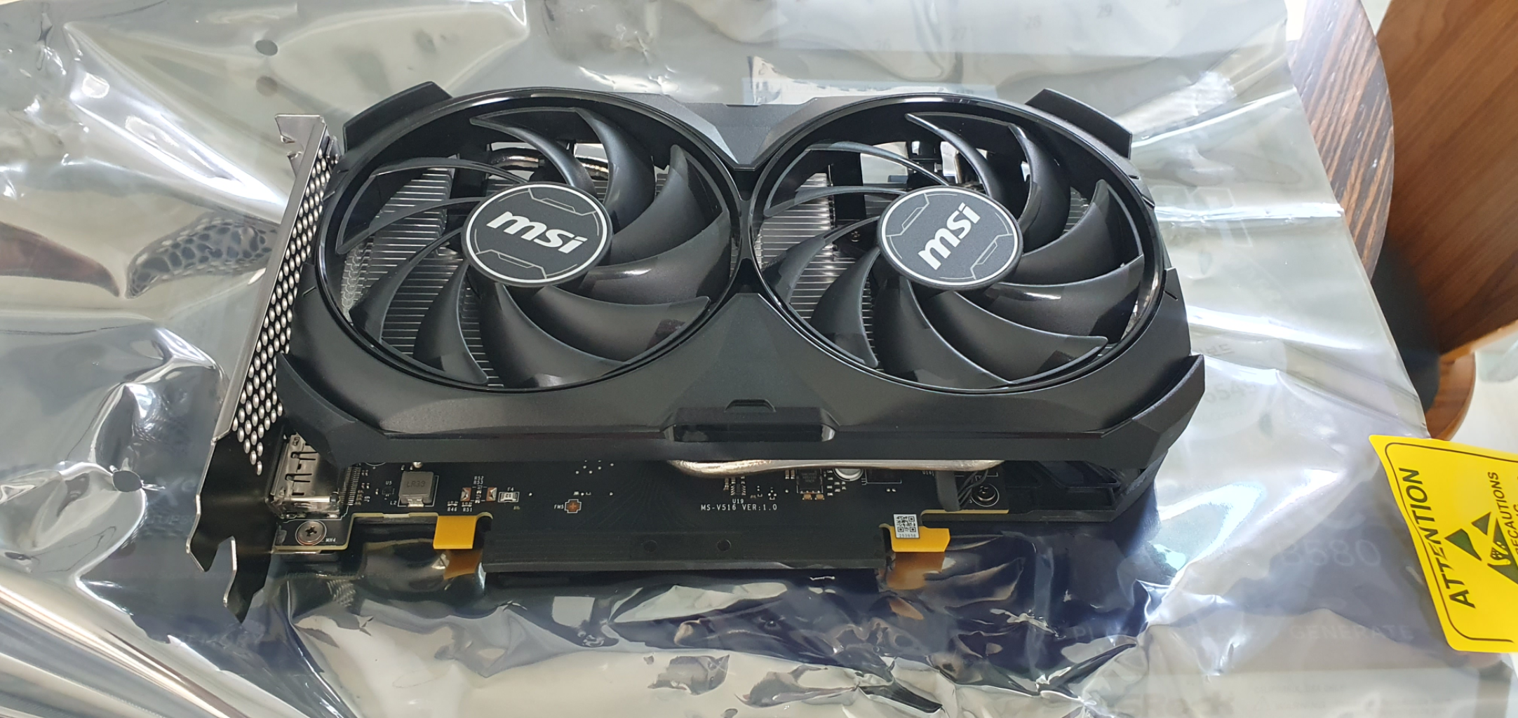 GeForce RTX4060 팝니다. 벤투스 2X 블랙