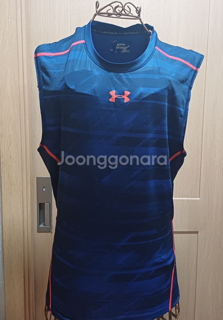 언더아머 남성 민소매티 L size UNDER ARMO--1