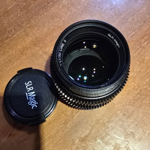 소니 풀프레임용 50mm 1.1 시네마 렌즈