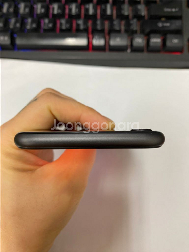아이폰8 스그 특SSS급 64GB 무잔상 배터리100%--3